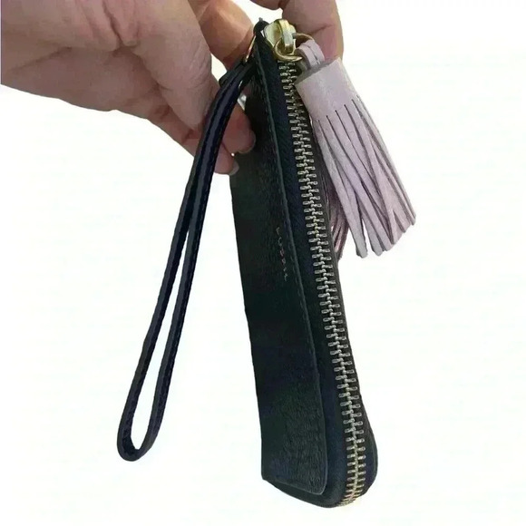 FOSSIL womens Tara Leather Wristlet Clutch Handbag Black Pink Tassle gently used - Picture 2 of 9